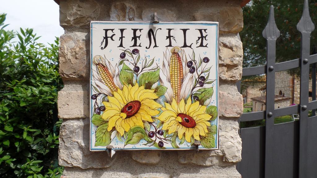 Il Fienile Holiday Home 르 포르나세테 외부 사진